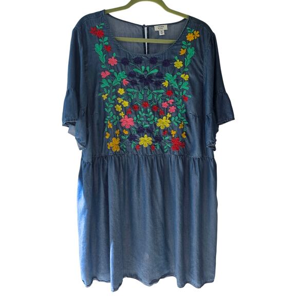 crown & ivy Dresses & Skirts - Crown & Ivy Plus Size 2X Embroidered Denim Tunic Dress Floral Boho Casual